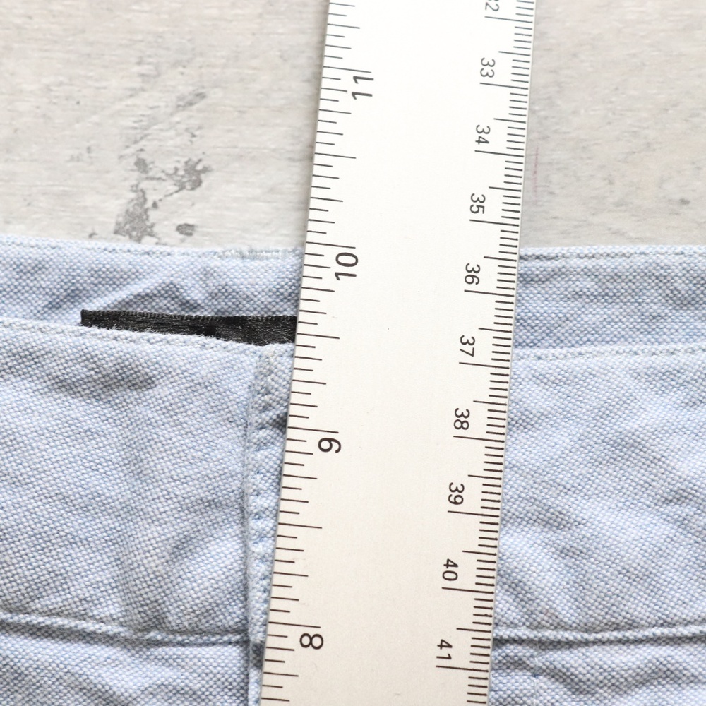 A.P.C. LIGHT BLUE COTTON MID-RISE SHORTS - Picture 5 of 7